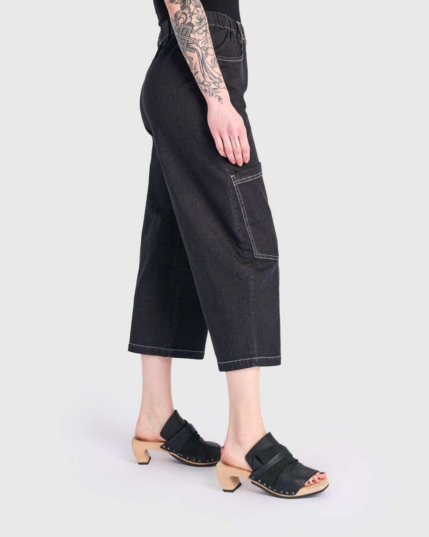 Denim Palma Capri Pants, Black