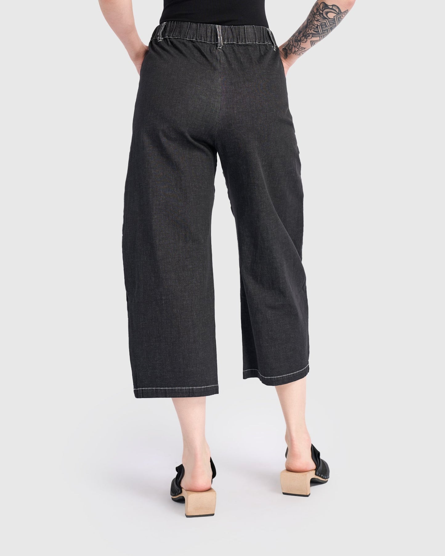 Denim Palma Capri Pants, Black