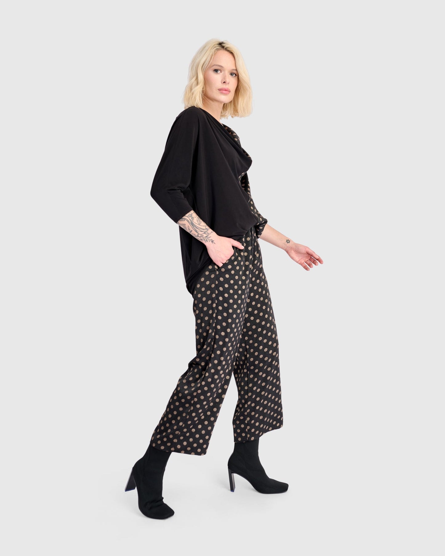 Eclat Straight Pants, Black/Bronze Dots
